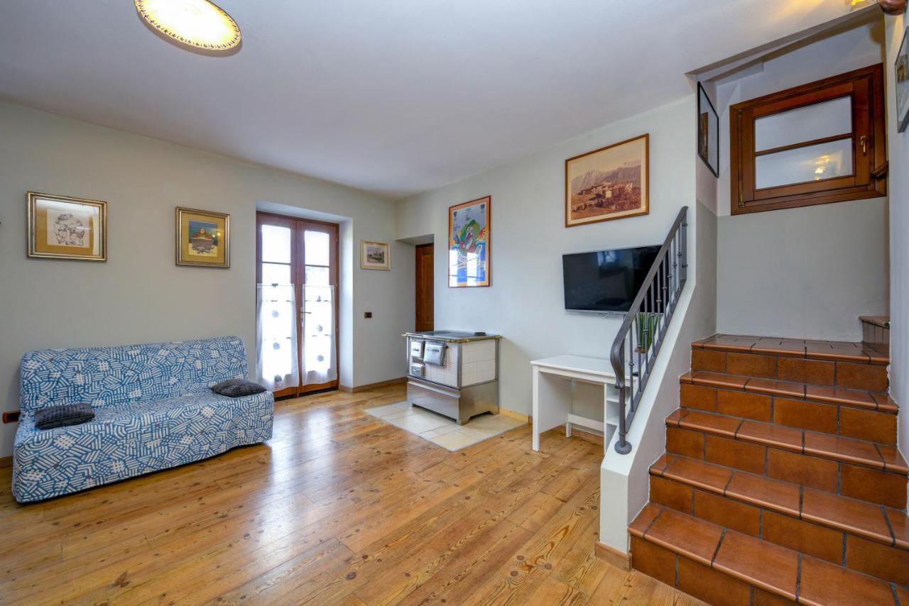 Villa Casa Nel Borgo - Casa Oliva à Tremosine Extérieur photo