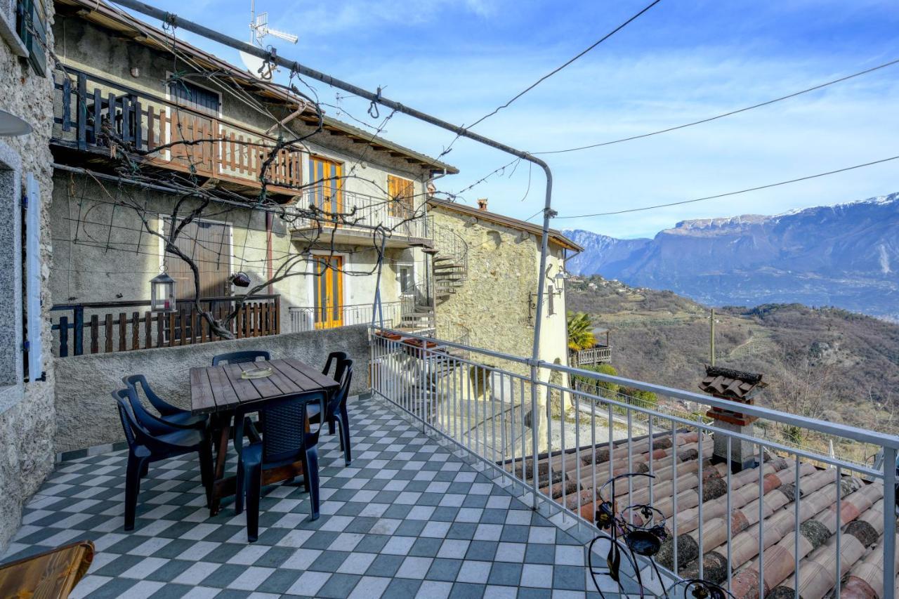 Villa Casa Nel Borgo - Casa Oliva à Tremosine Extérieur photo