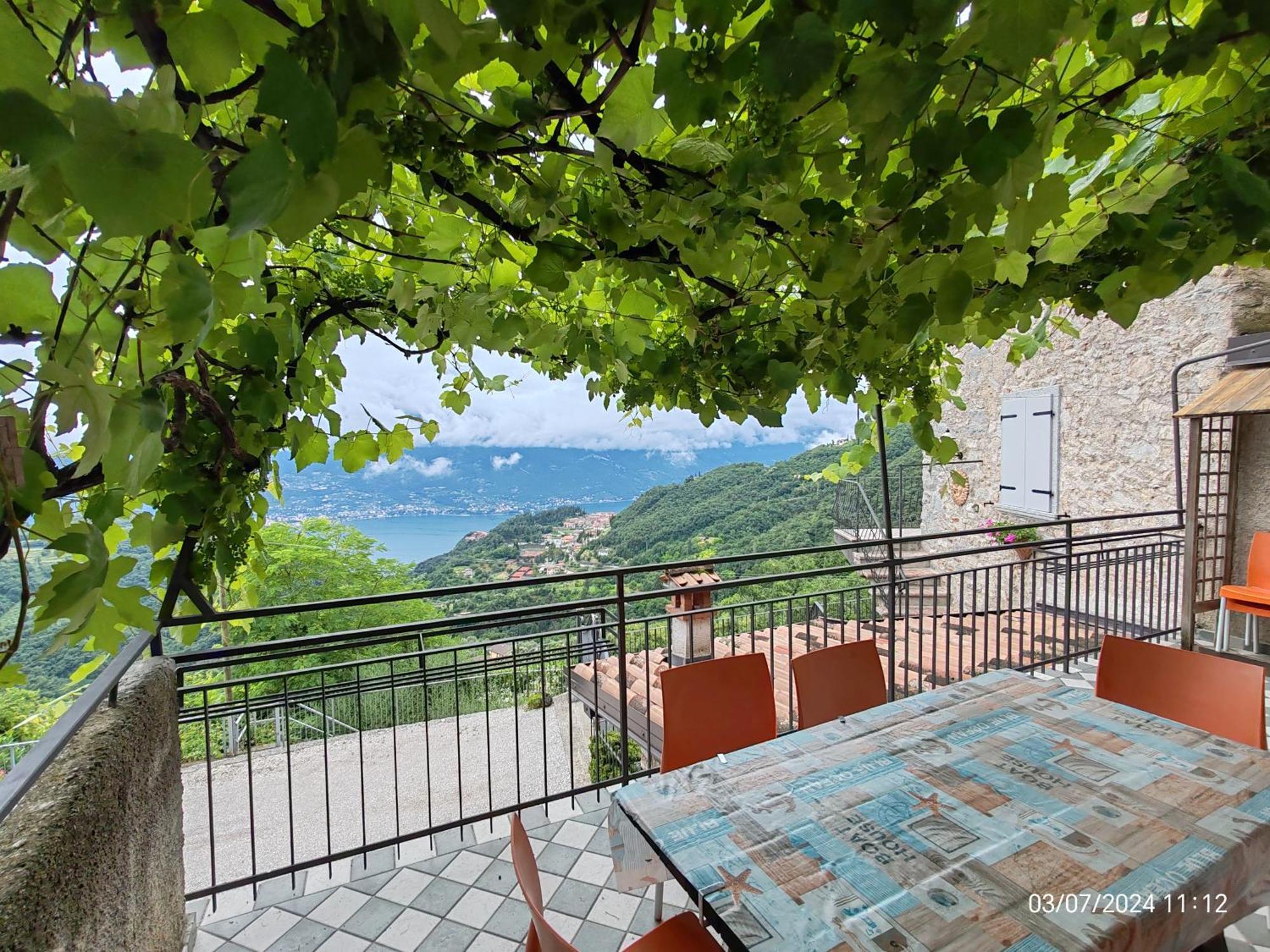 Villa Casa Nel Borgo - Casa Oliva à Tremosine Extérieur photo